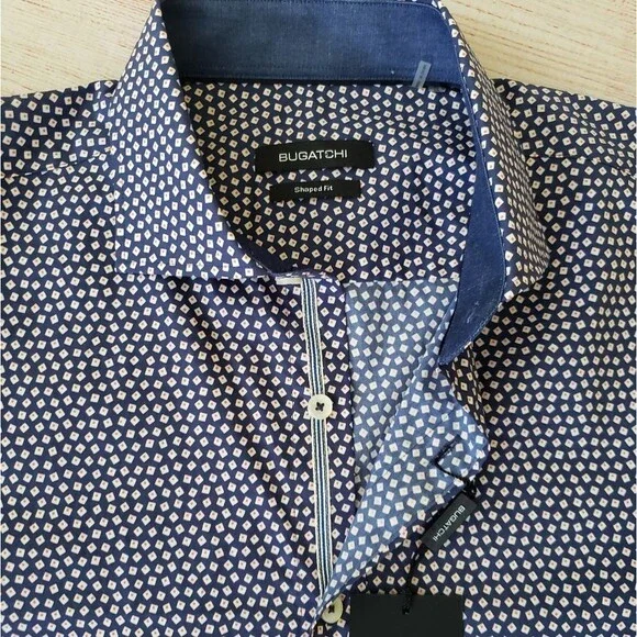 Bugatchi Short Sleeve Button Front Shirt Men's Size Medium Navy Blue Red White
